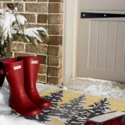 tagltd 1'6"X3'3" Winter Sketch Barn Estate Coir Doormat